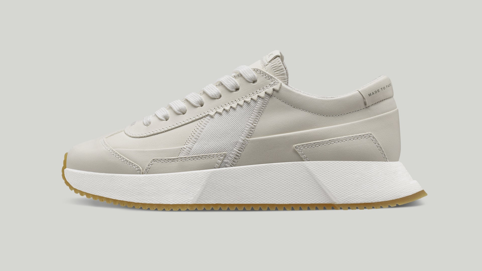 Materials that belong to the earth. From seam to sole.