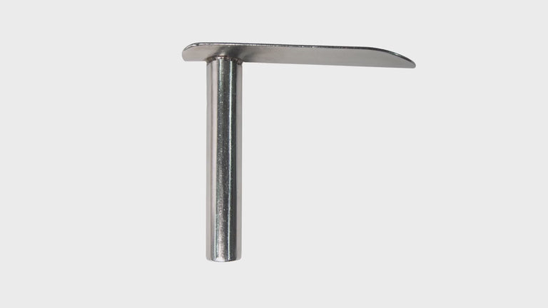 Shoemaking the long way round: decades of experience, every stitch considered, every detail built to last.